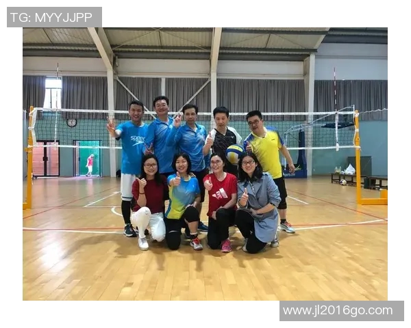 南京排球队在联合会杯中的默契配合展现团队实力与竞技精神