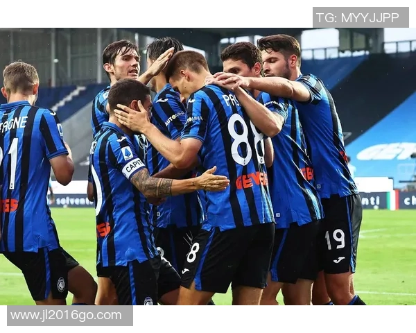 克鲁塞罗与帕梅拉斯激战正酣谁能在巴西足球赛场上笑到最后